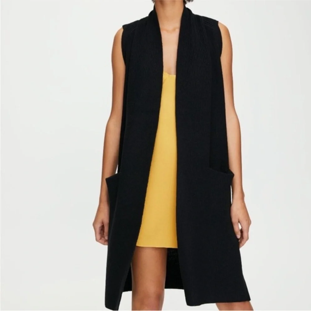 ARITZIA Wilfred Olivie Sleeveless Cardigan Size Small